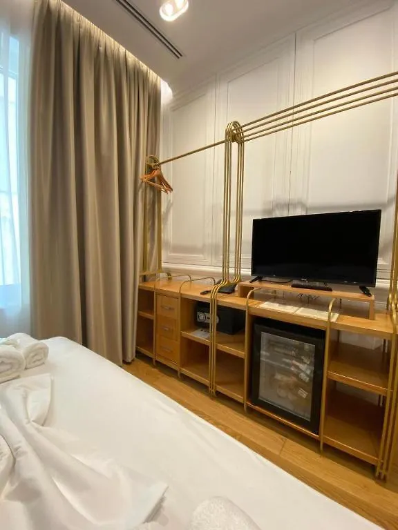 Crown Boutique Hotel Durrës