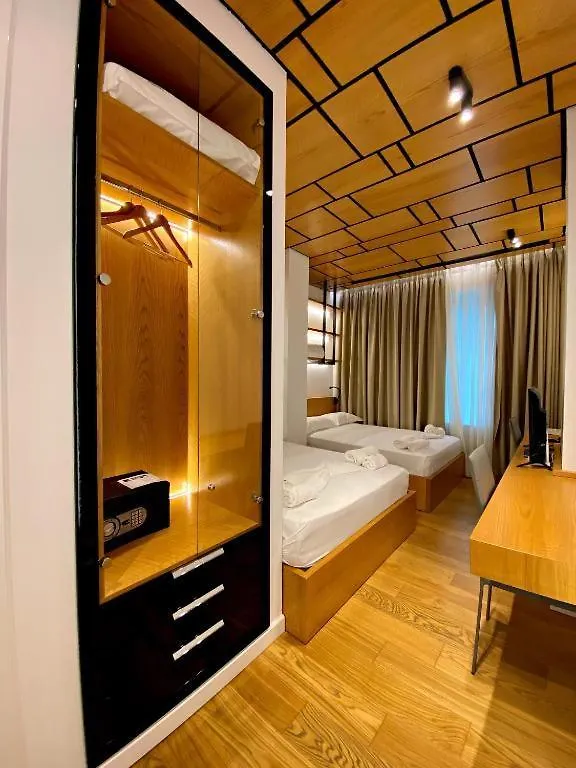 Crown Boutique Hotel Durrës
