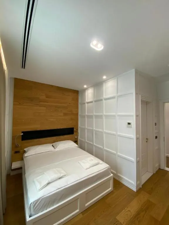 Crown Boutique Hotel Durrës